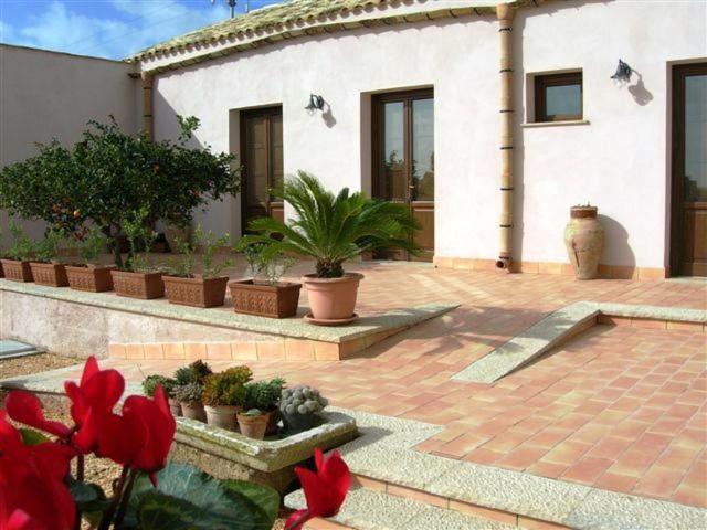 Agriturismo Baglio Donna Santa Dattilo Exterior foto